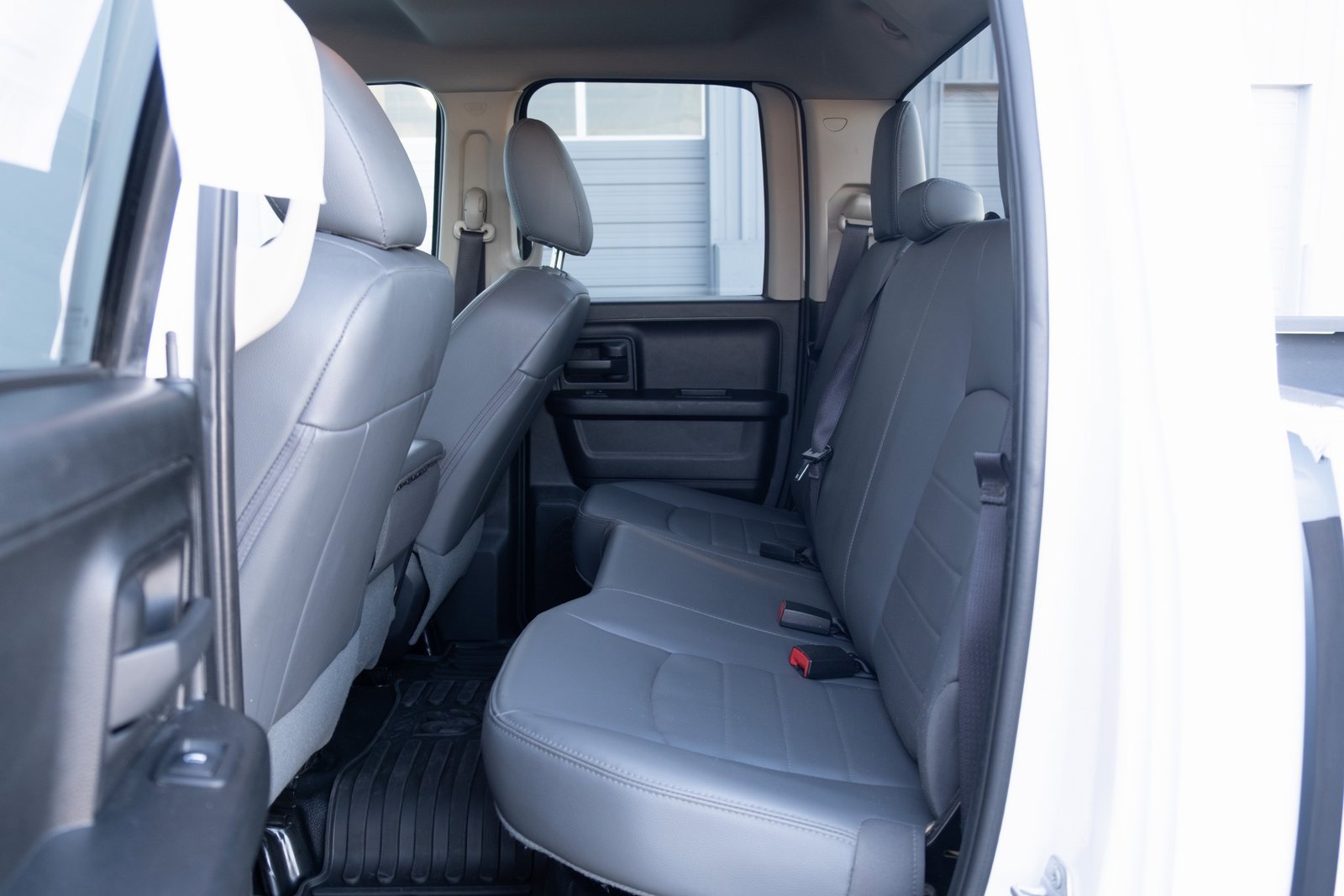 Used 2017 RAM 1500 Tradesman w/ Chrome Appearance Group image 13