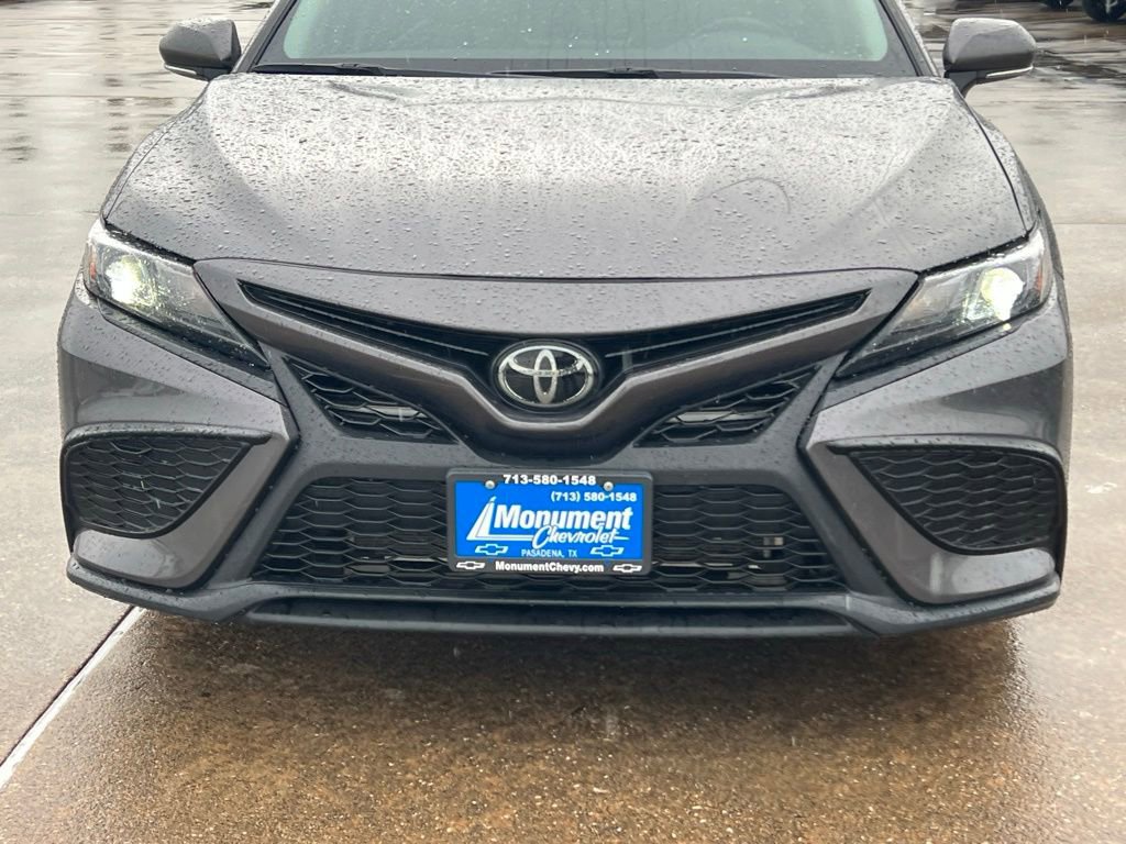 Used 2024 Toyota Camry SE w/ Blackout Package (TMS) AWD/4WD image 3