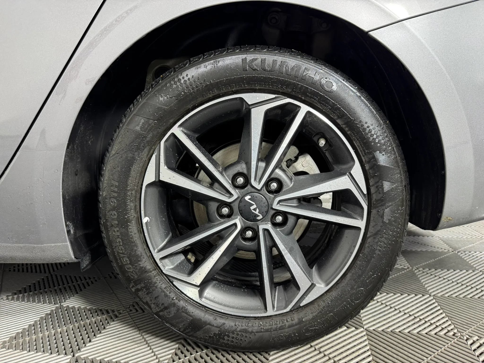 Used 2023 Kia Forte LXS w/ LXS Technology Package FWD image 41