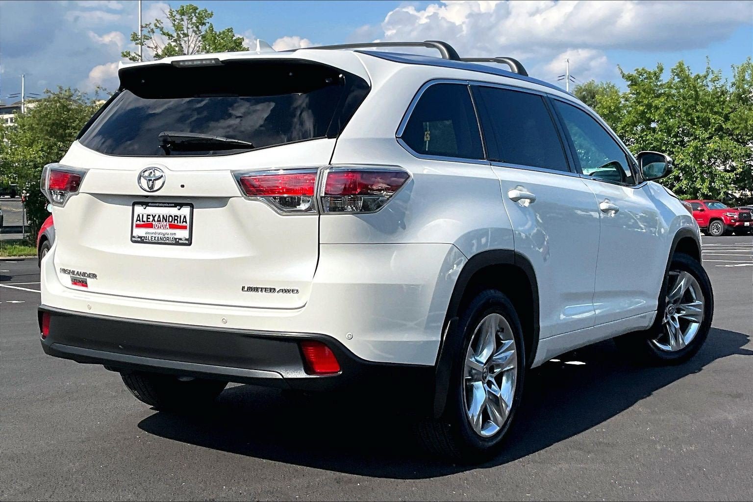 Used 2016 Toyota Highlander Limited AWD/4WD image 12