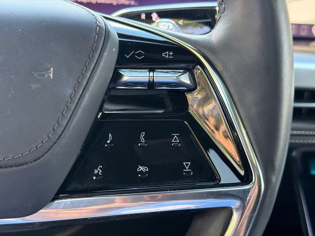 Used 2025 Cadillac Escalade ESV Sport Platinum RWD image 27