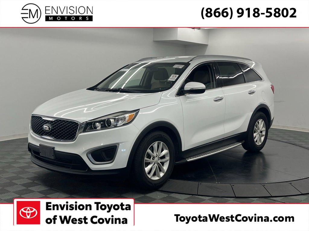 Used 2016 Kia Sorento LX w/ LX Convenience Package