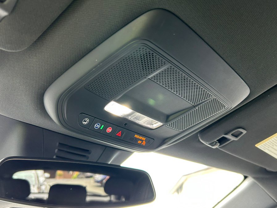 Used 2024 Chevrolet Equinox EV RS image 38