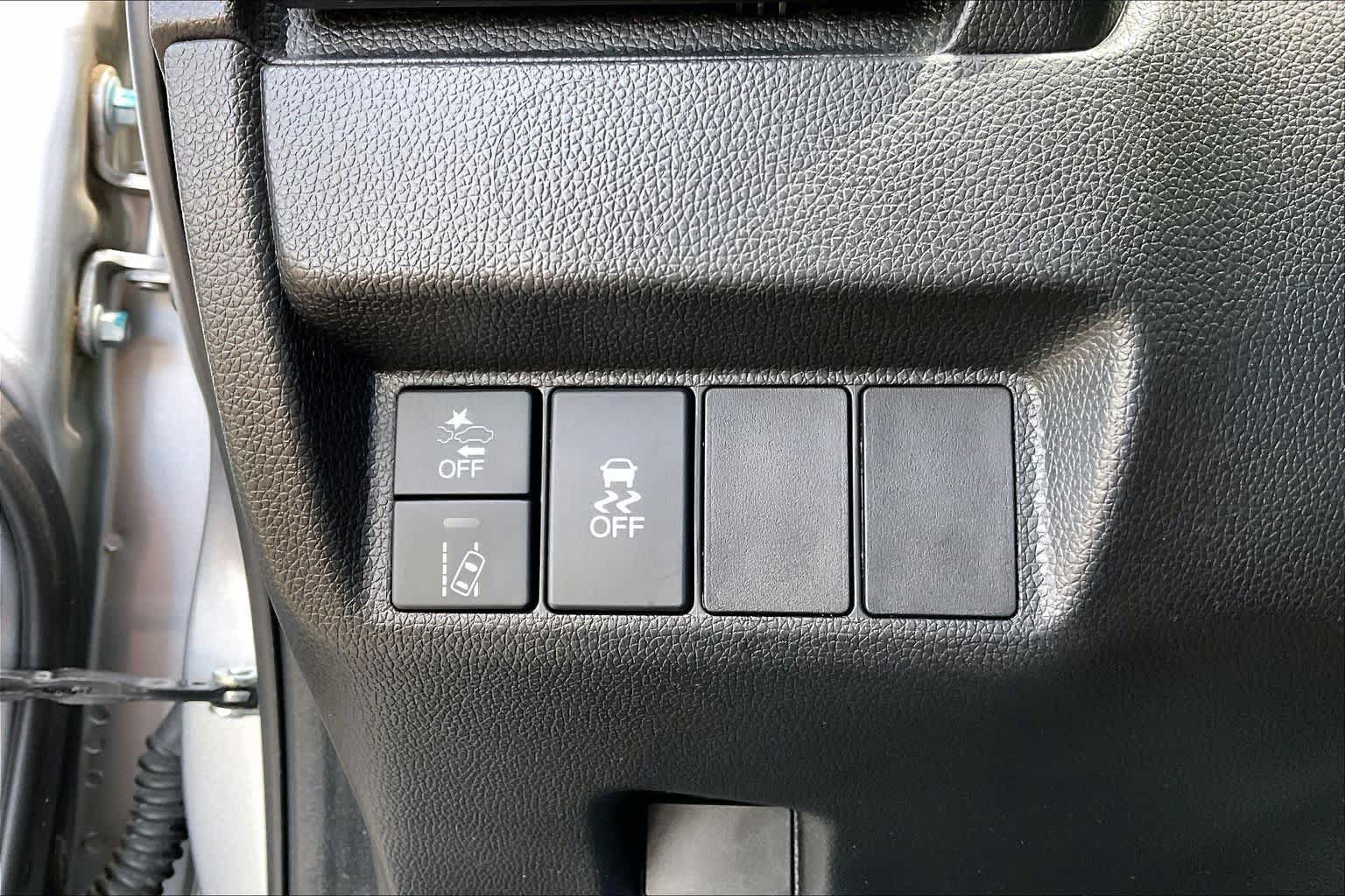 Used 2018 Honda Fit EX image 32
