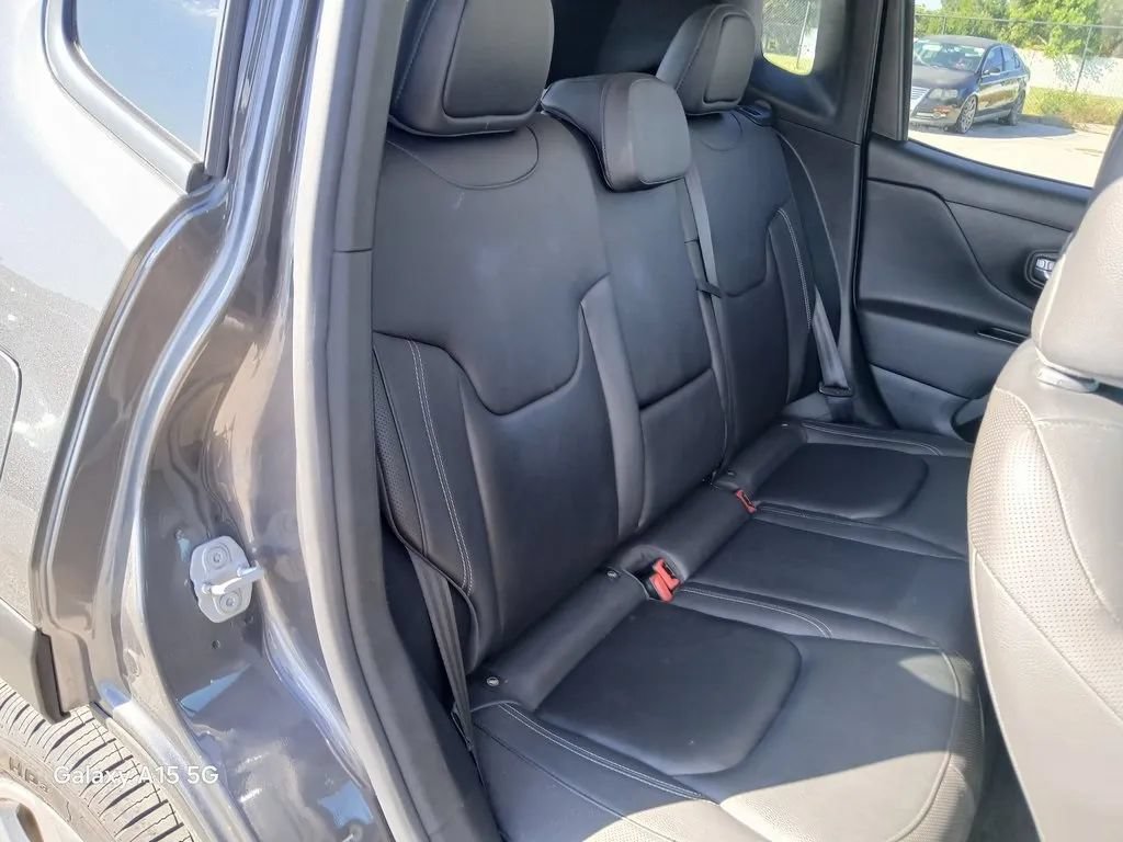 Used 2020 Jeep Renegade Limited w/ LED Lighting Group AWD/4WD image 12