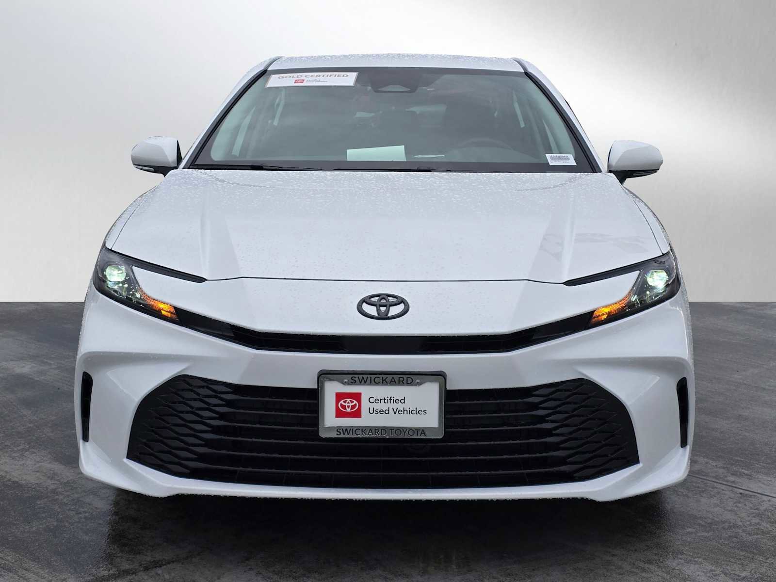 Used 2026 Toyota Camry LE w/ Convenience Package image 2