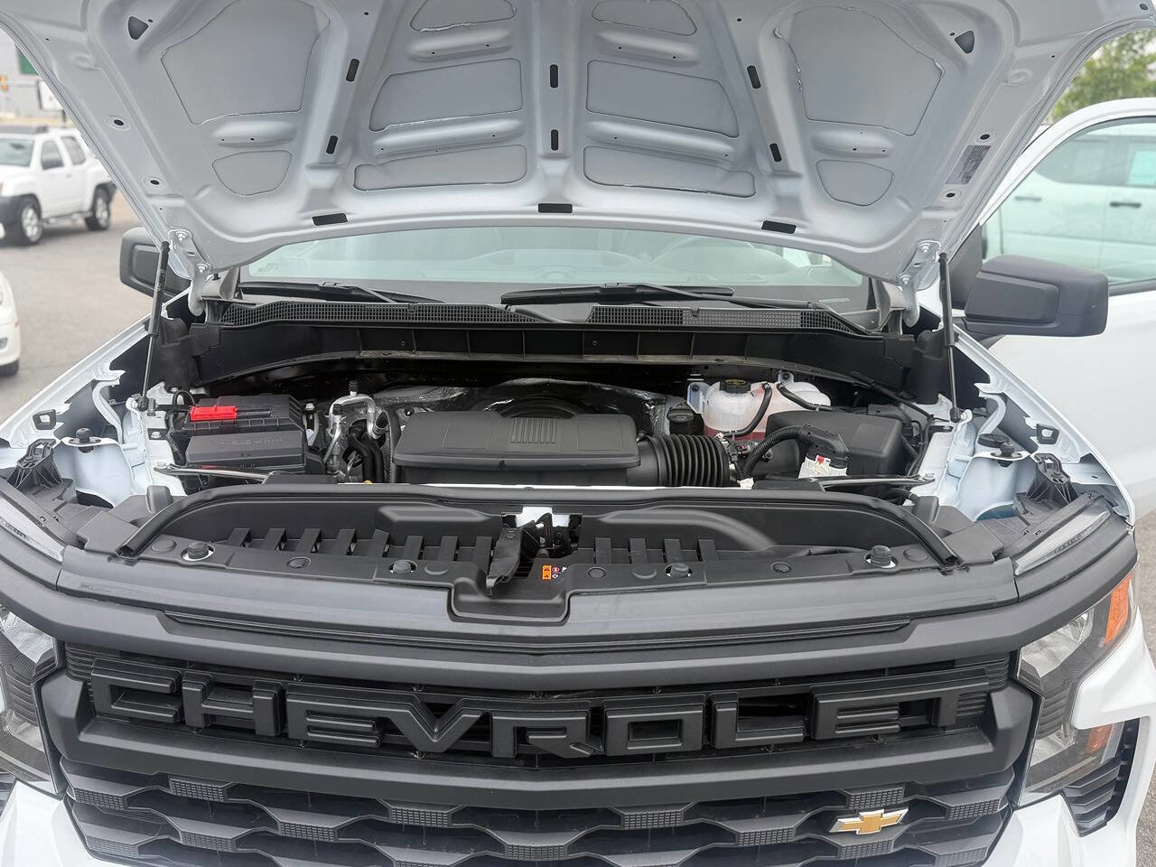 Used 2025 Chevrolet Silverado 1500 W/T RWD image 48