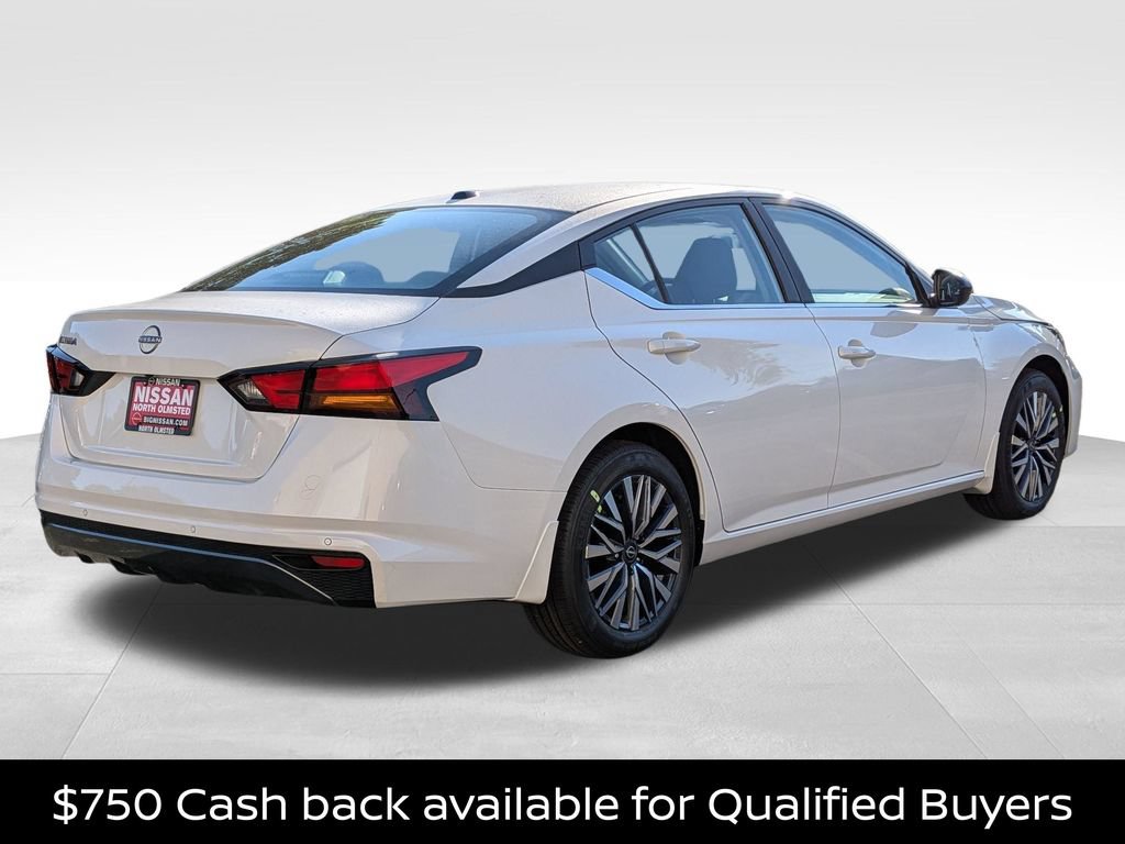 New 2026 Nissan Altima 2.5 SV FWD image 3
