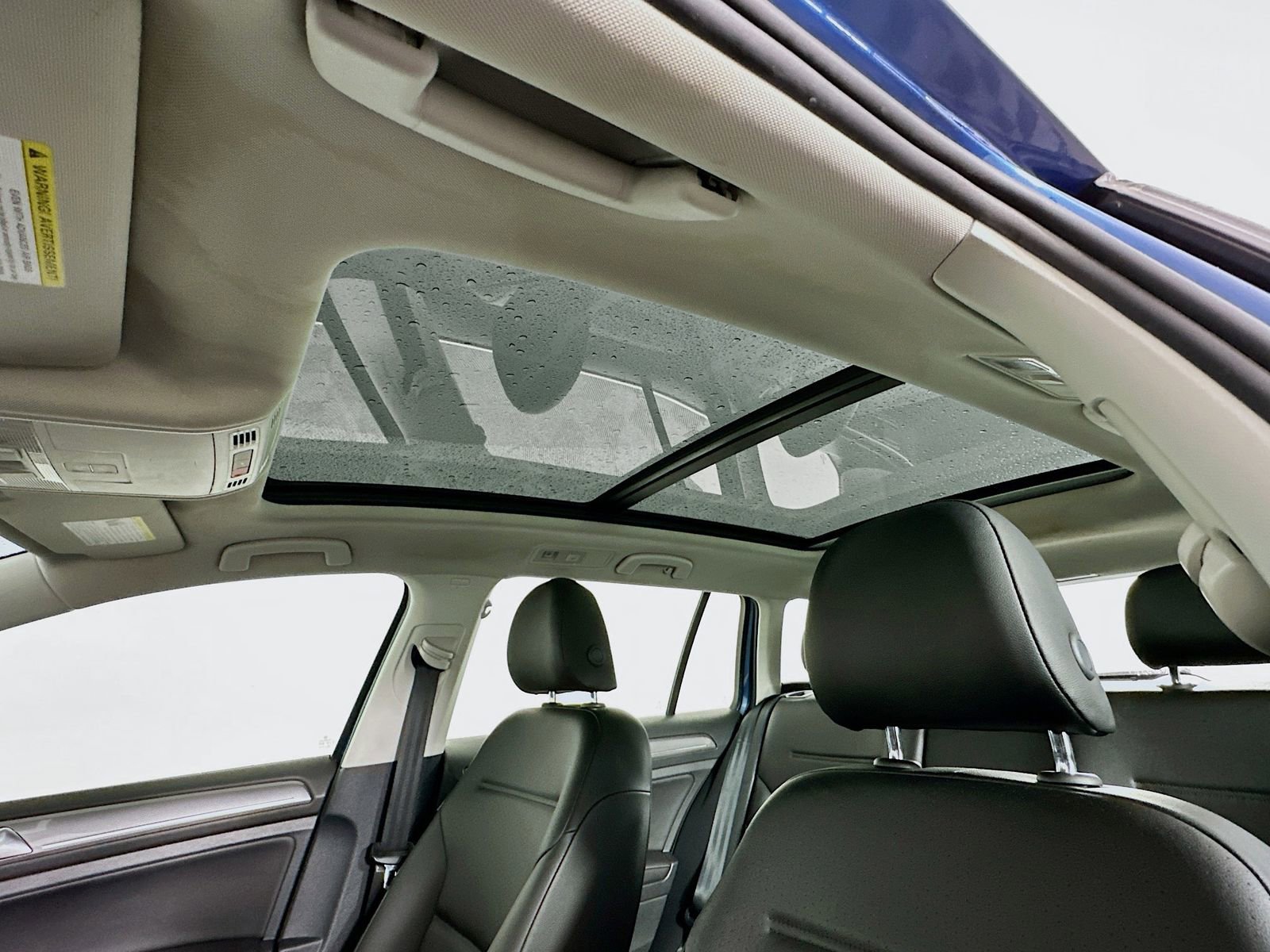 Used 2017 Volkswagen Golf Alltrack S image 23