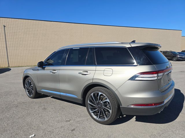 Used 2023 Lincoln Aviator Reserve w/ Equipment Group 201A image 6