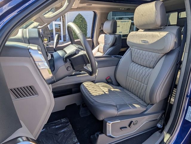 New 2026 Ford F250 Platinum w/ Platinum Plus Package AWD/4WD image 6