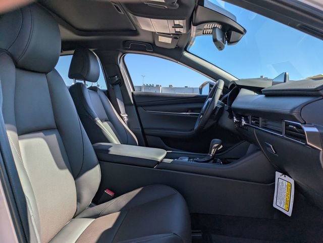 New 2026 MAZDA MAZDA3 Hatchback w/Premium Plus Pkg image 32