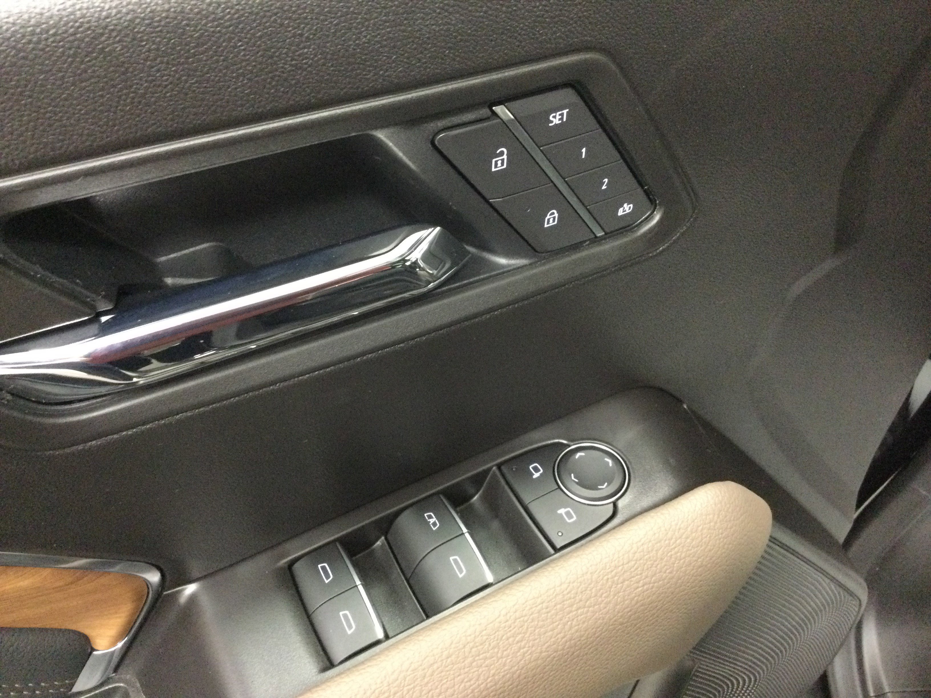 New 2026 GMC Canyon Denali image 11