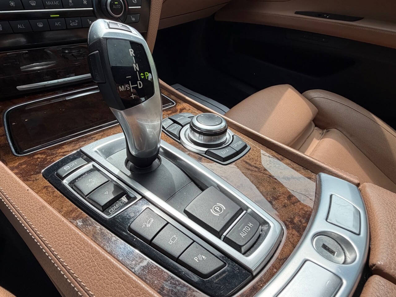 Used 2013 BMW 740Li xDrive AWD/4WD image 19