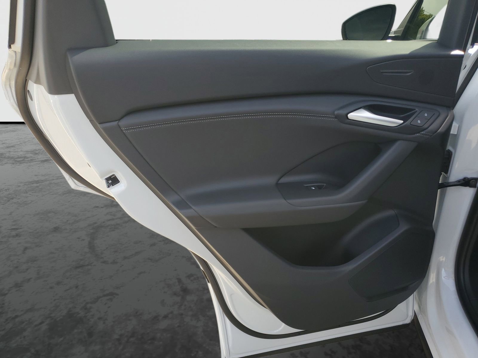 New 2025 Audi Q6 e-tron Premium AWD/4WD image 17