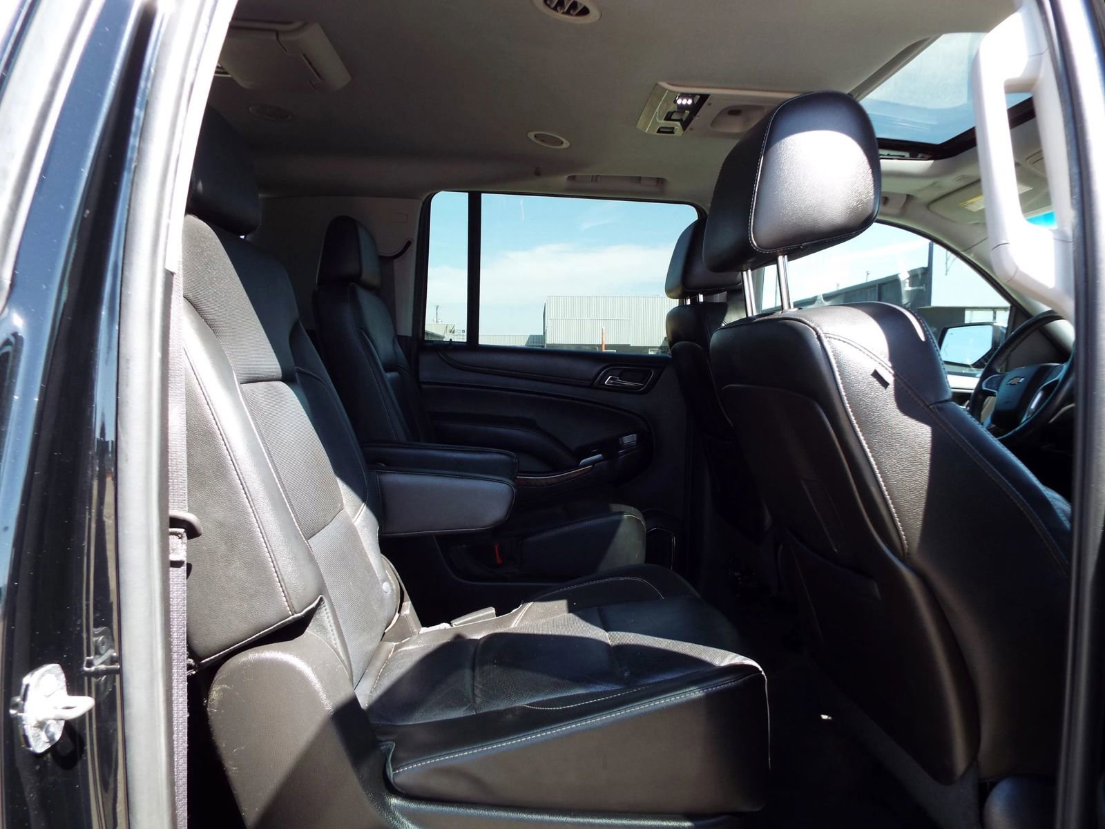 Used 2015 Chevrolet Suburban LTZ image 30
