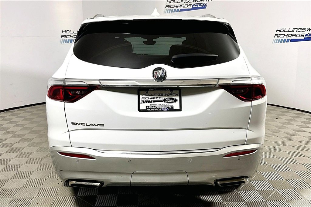 Used 2024 Buick Enclave Premium image 4