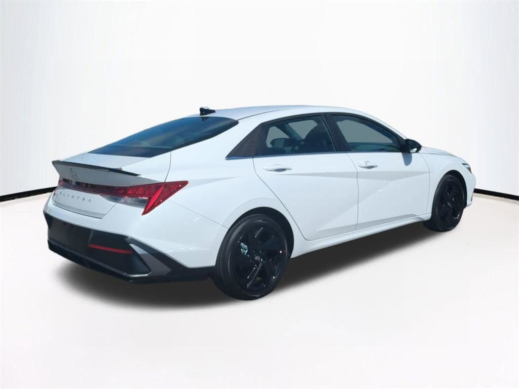 New 2026 Hyundai Elantra SEL Sport image 5