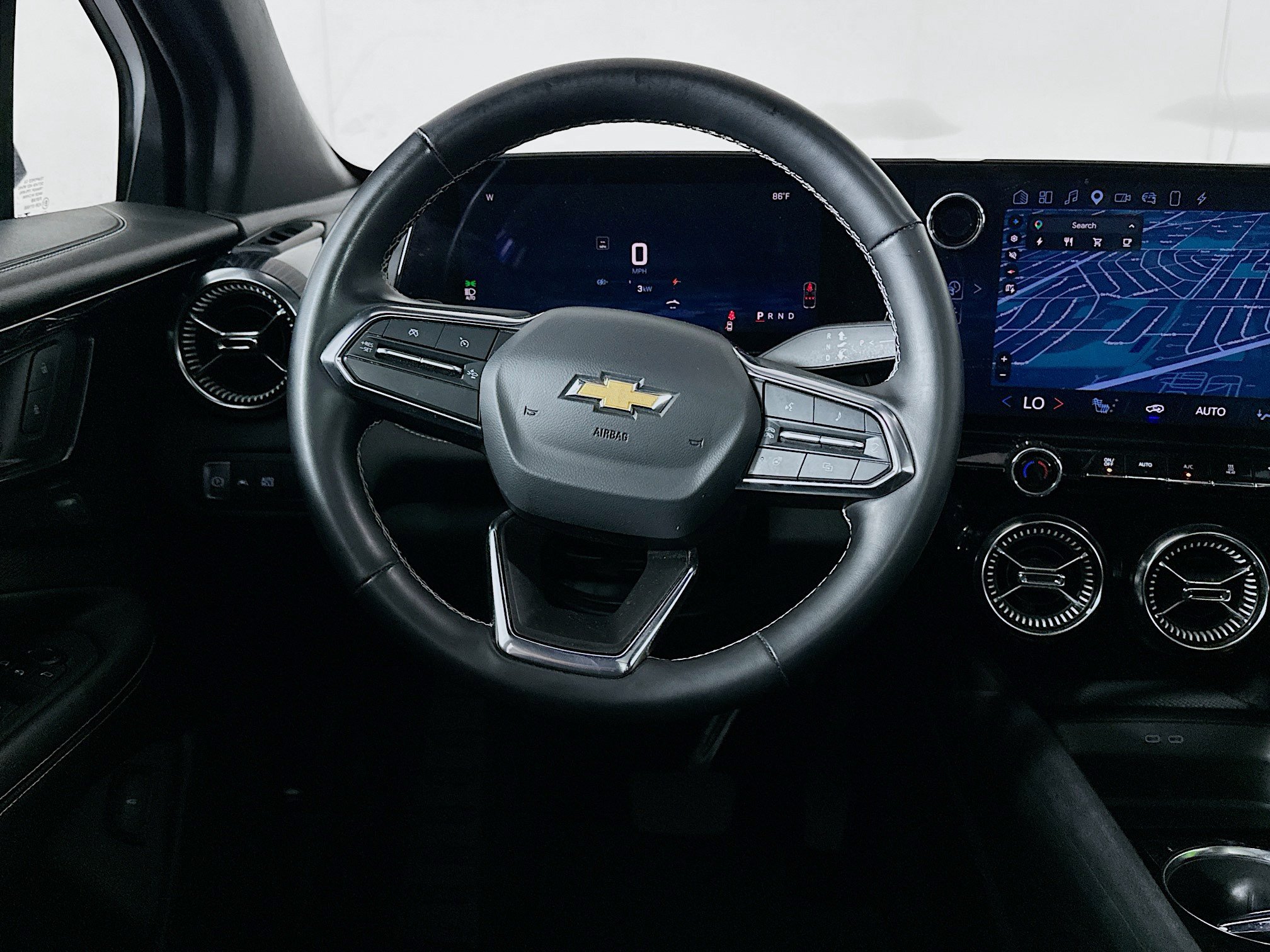Used 2024 Chevrolet Blazer EV LT AWD/4WD image 18