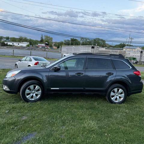 Used 2011 Subaru Outback 2.5i Premium AWD/4WD image 4