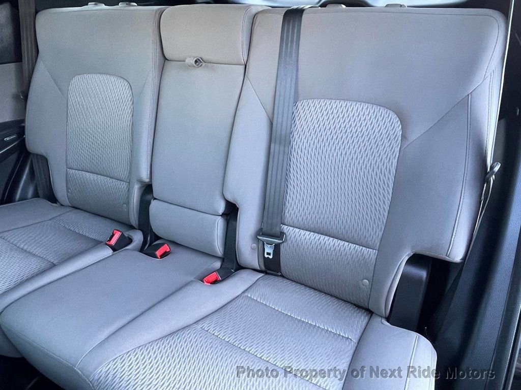 Used 2018 Hyundai Santa Fe Sport image 18