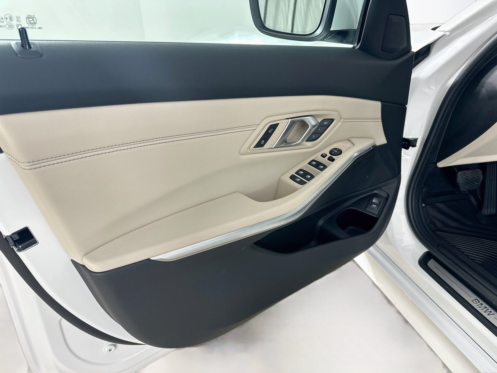 New 2026 BMW 330i xDrive Sedan AWD/4WD image 16