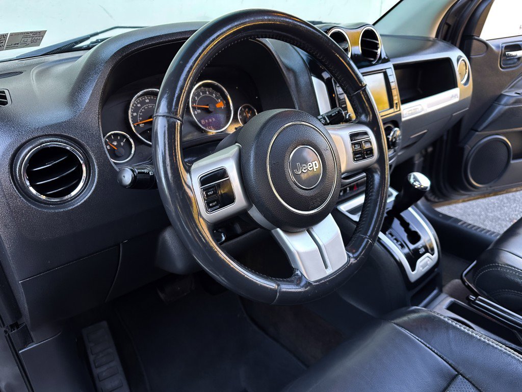 Used 2015 Jeep Compass High Altitude image 18
