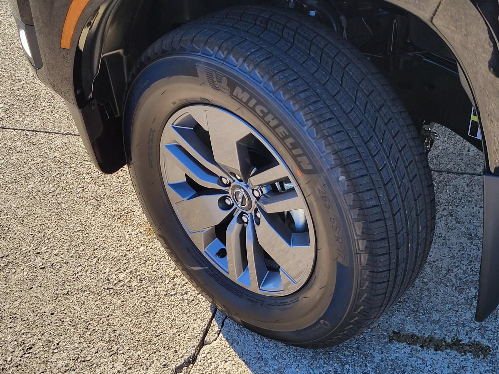 New 2026 Nissan Frontier SV w/ All-Weather Content Package AWD/4WD image 11