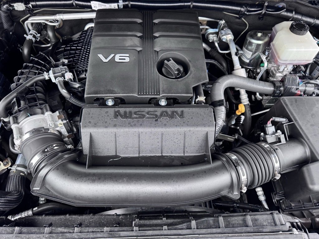 Used 2022 Nissan Frontier SV w/ Technology Package image 32