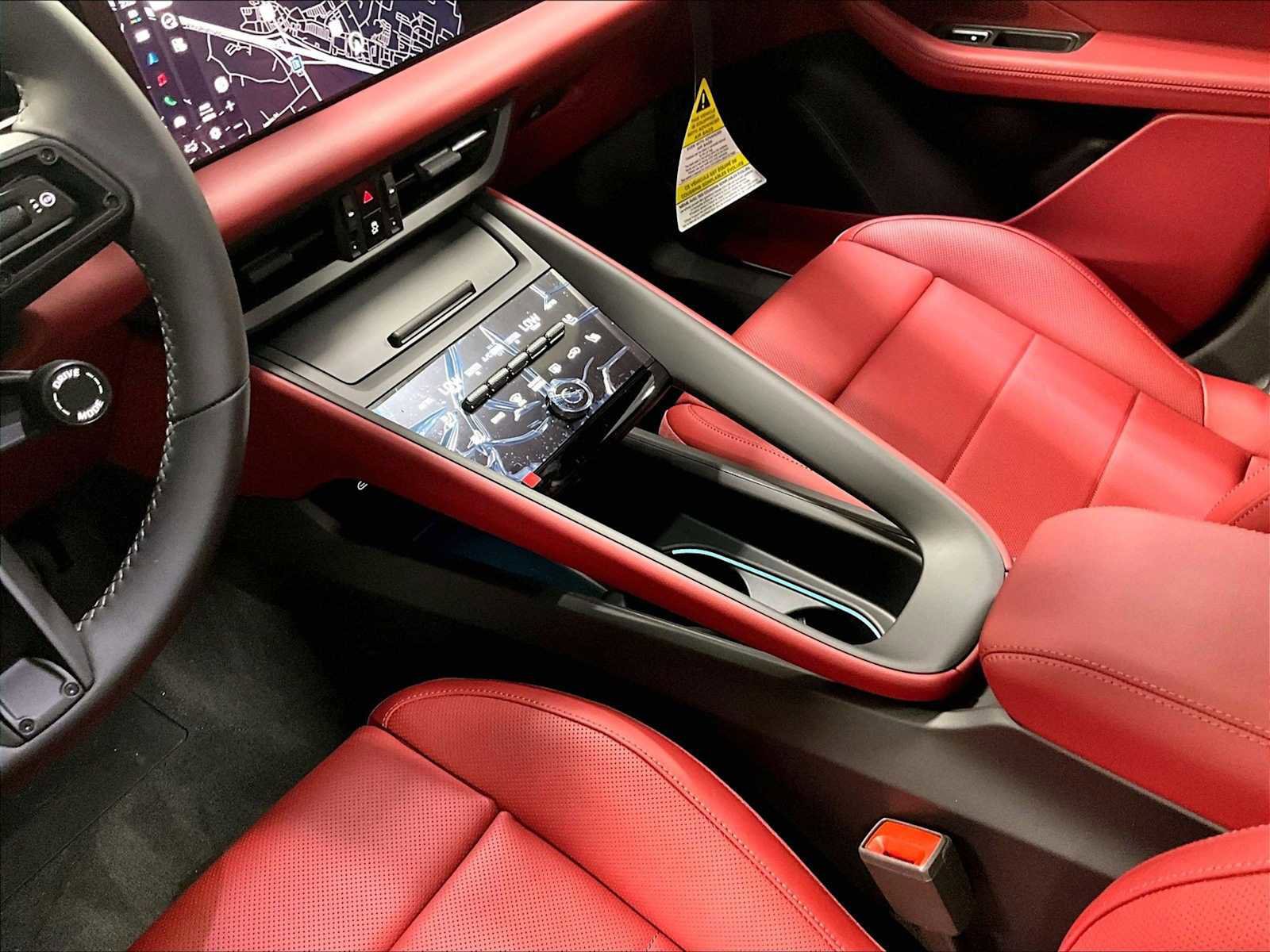 Used 2026 Porsche Macan 4 Electric image 19