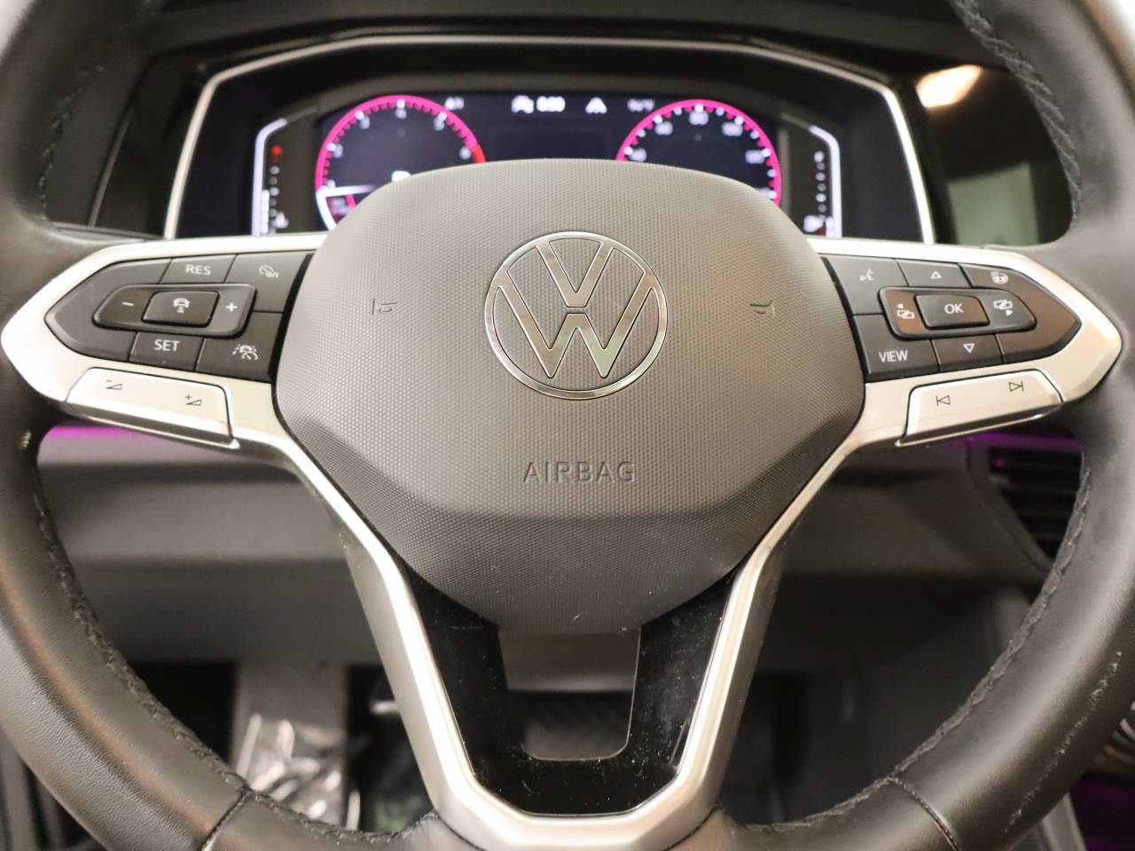 Used 2024 Volkswagen Jetta SEL FWD image 13