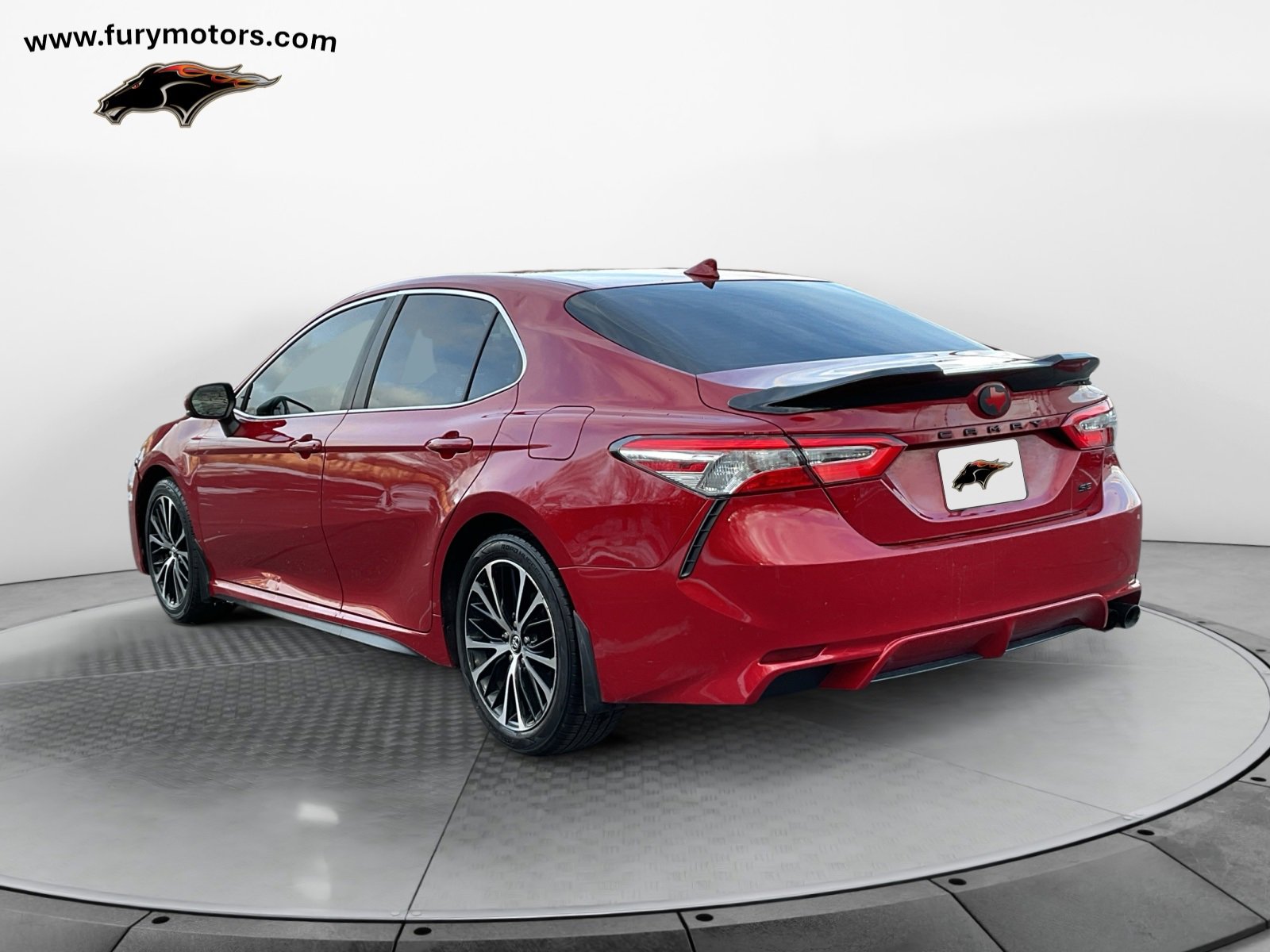 Used 2020 Toyota Camry SE image 6