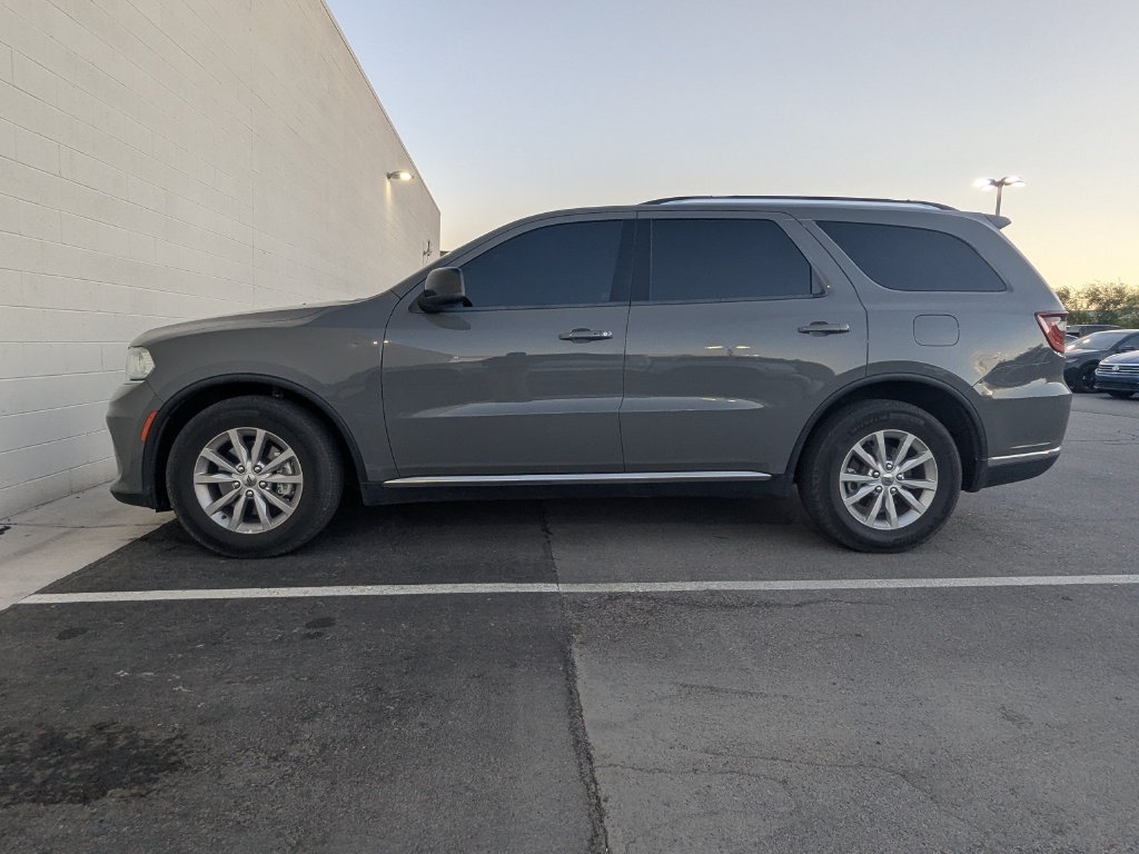 Used 2023 Dodge Durango SXT Launch Edition RWD image 3