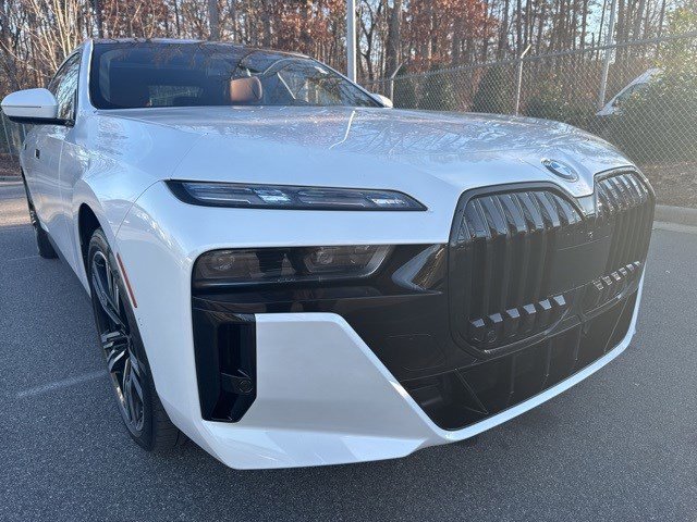 Certified 2023 BMW 760i xDrive w/ Executive Package image 3