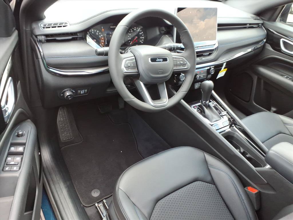 New 2026 Jeep Compass Latitude AWD/4WD image 19