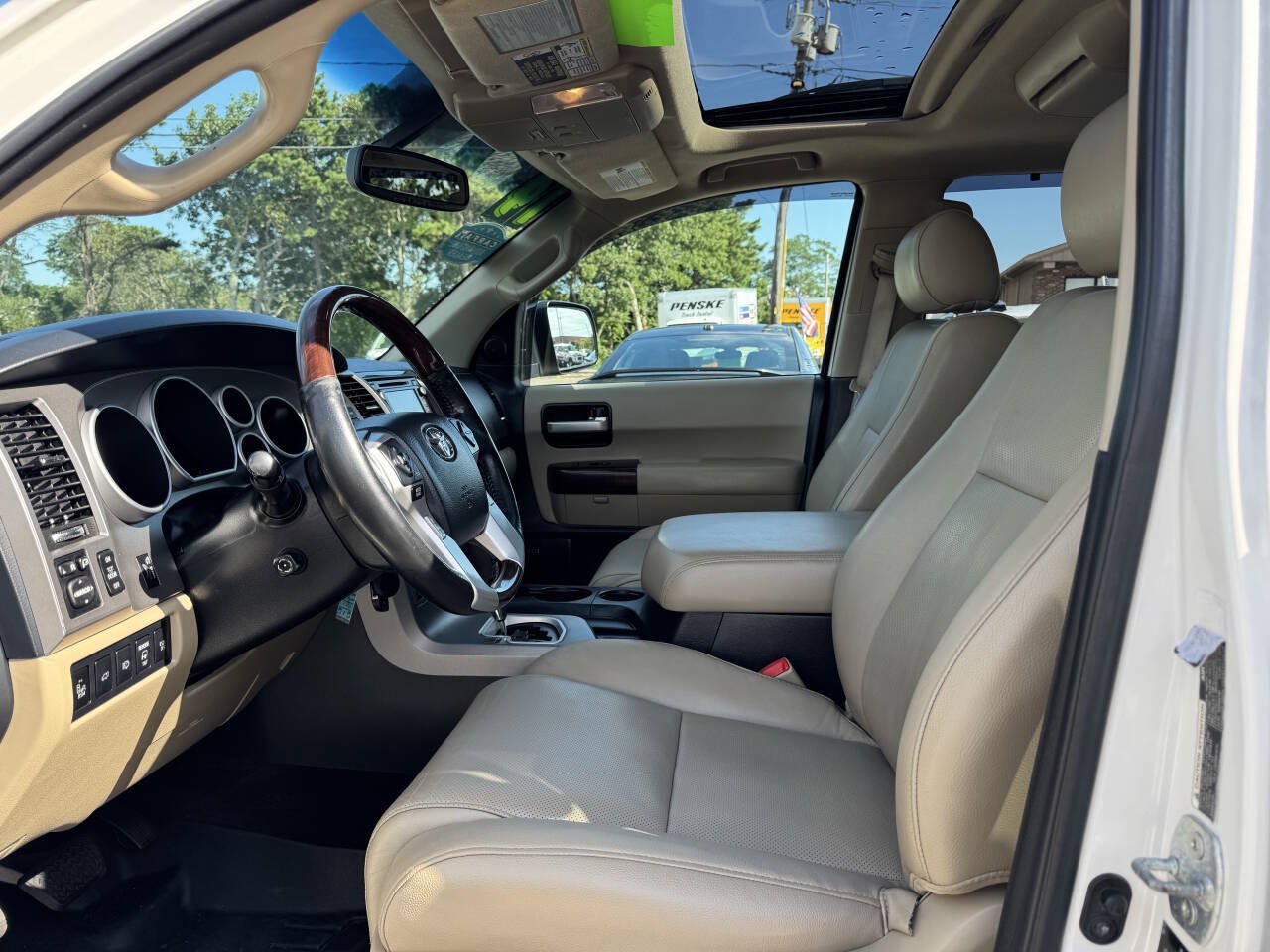 Used 2014 Toyota Sequoia Platinum AWD/4WD image 17