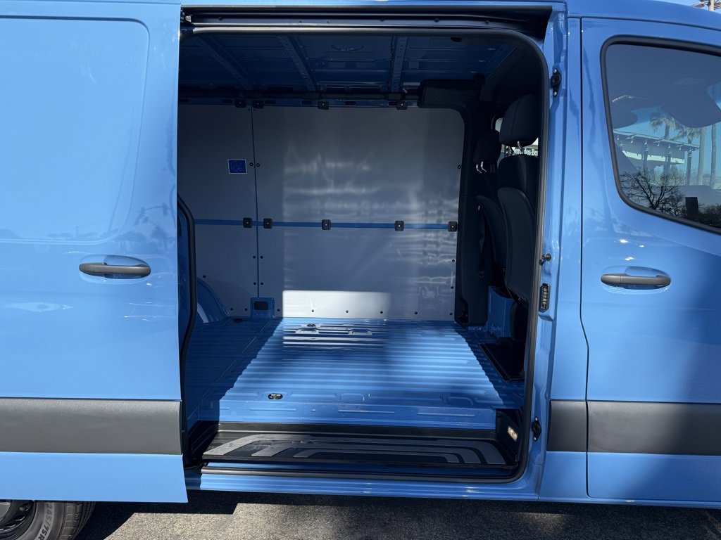 Used 2024 Mercedes-Benz Sprinter 144 Cargo image 19