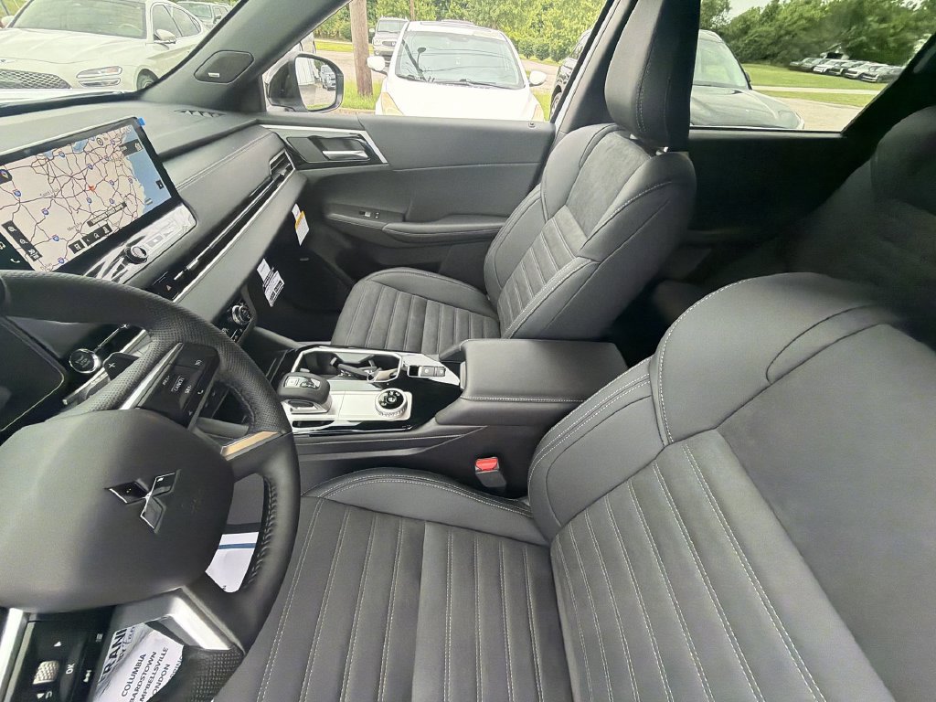 New 2026 Mitsubishi Outlander LE FWD image 21