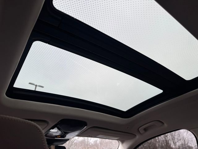 Certified 2023 BMW X7 xDrive40i w/ Executive Package image 17