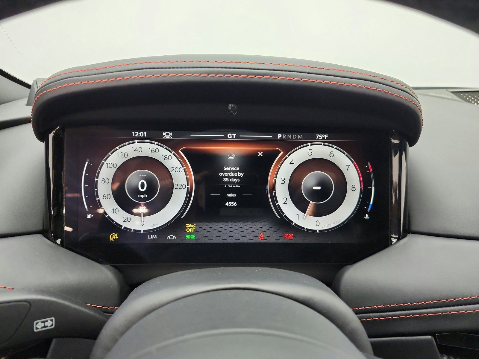 Used 2024 Aston Martin DB12 Coupe RWD image 10