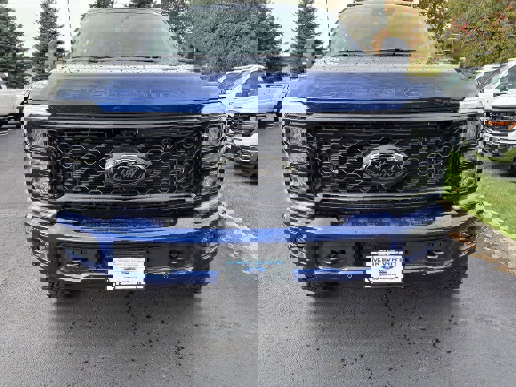 New 2026 Ford F350 Lariat w/ Tremor Off-Road Package image 2
