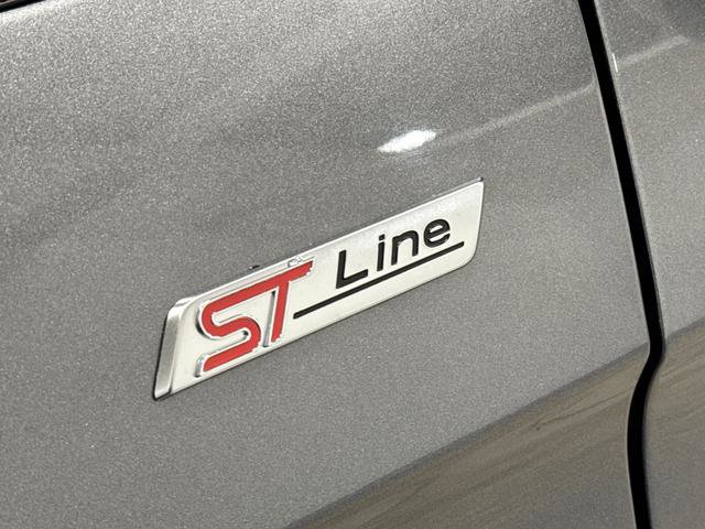 Used 2022 Ford Edge ST-Line image 34