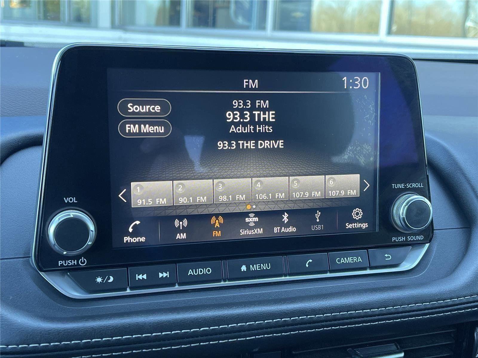 Used 2021 Nissan Rogue SV image 23