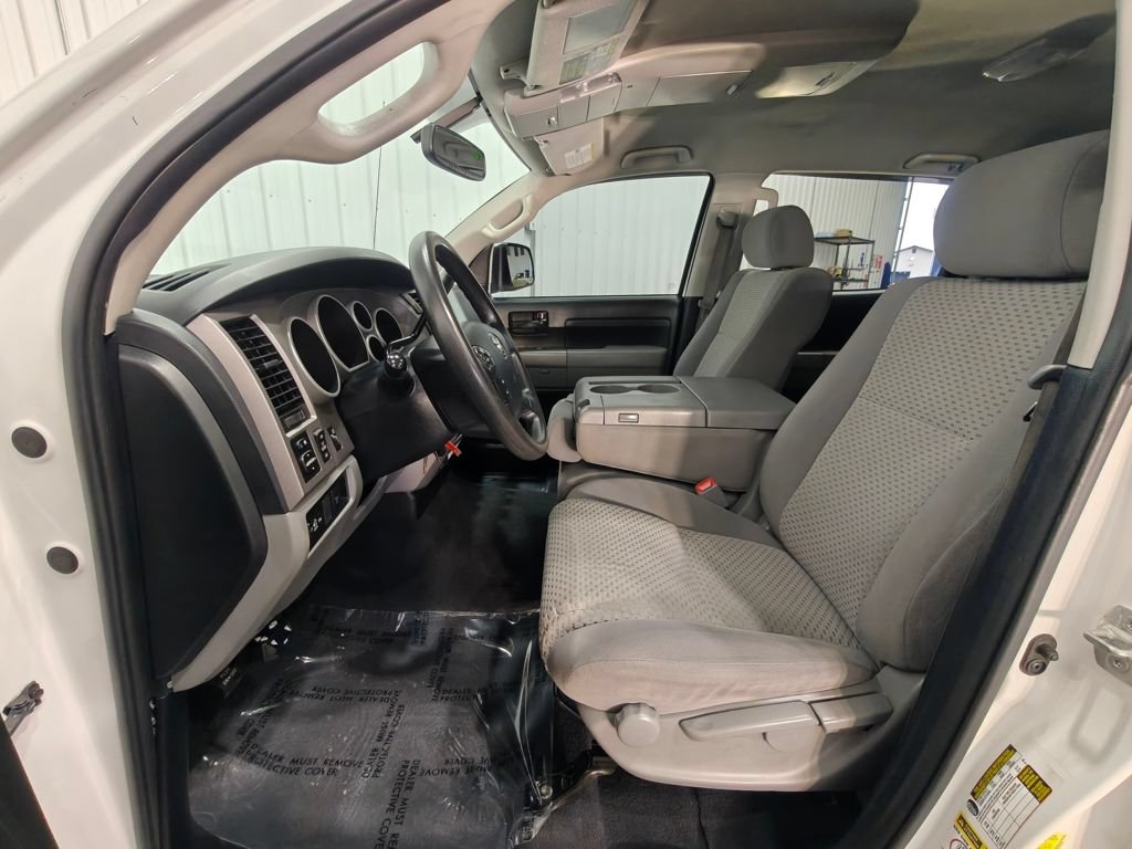 Used 2012 Toyota Tundra 4x4 CrewMax w/ Tow Pkg image 25