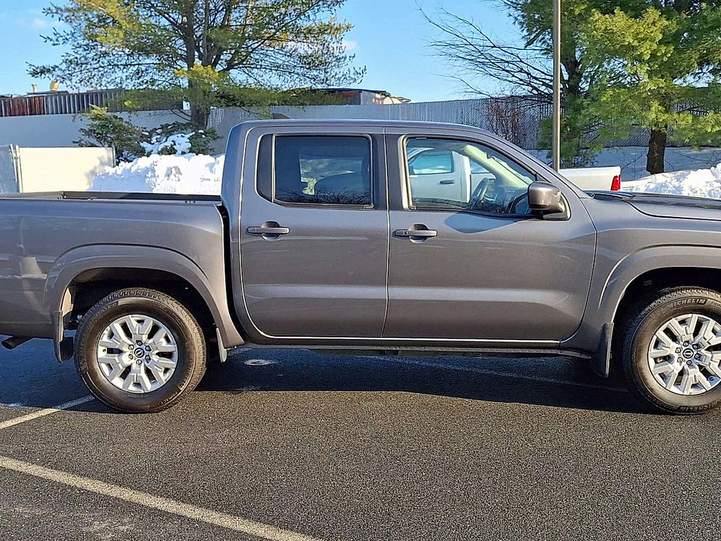 Used 2023 Nissan Frontier SV w/ SV Convenience Package image 9