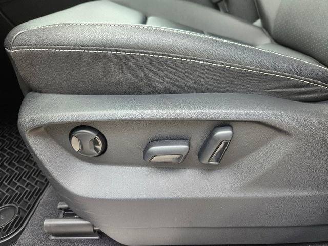 Used 2023 Volkswagen Atlas SE image 14