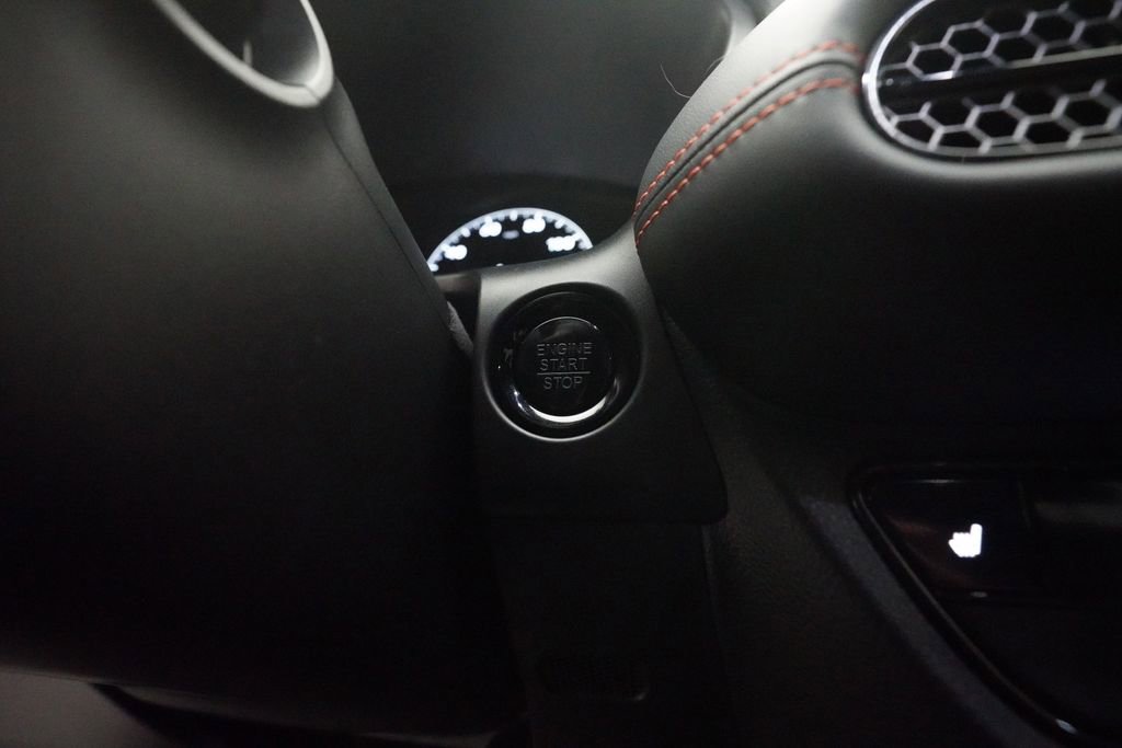 Used 2024 Honda HR-V Sport image 30