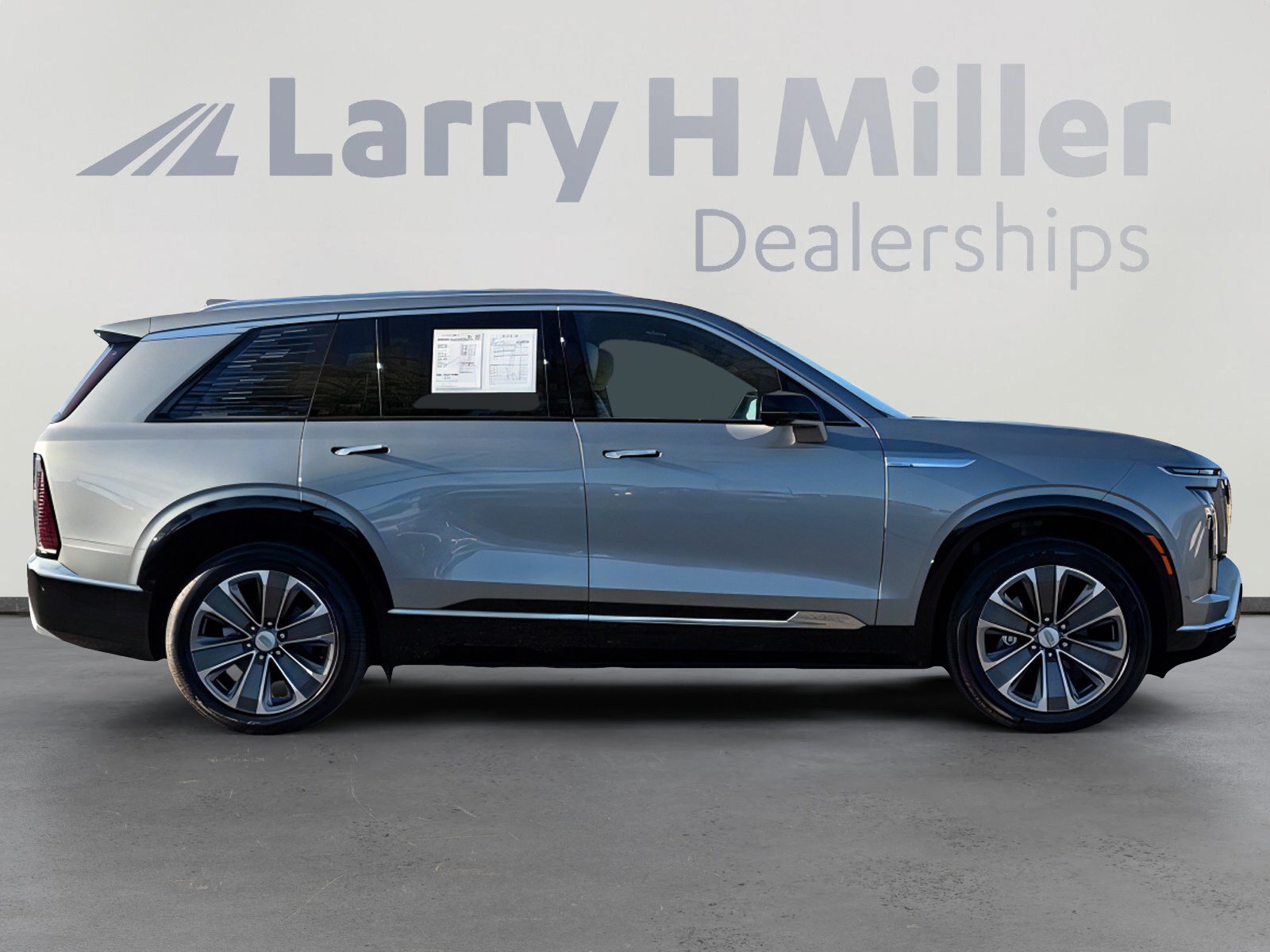 Used 2026 Cadillac Vistiq Luxury image 7