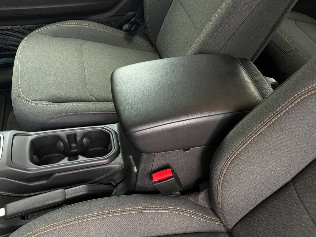 Used 2024 Jeep Wrangler Unlimited Sport AWD/4WD image 11