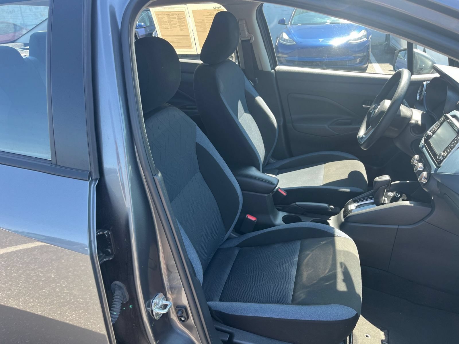 Used 2025 Nissan Versa SV FWD image 35